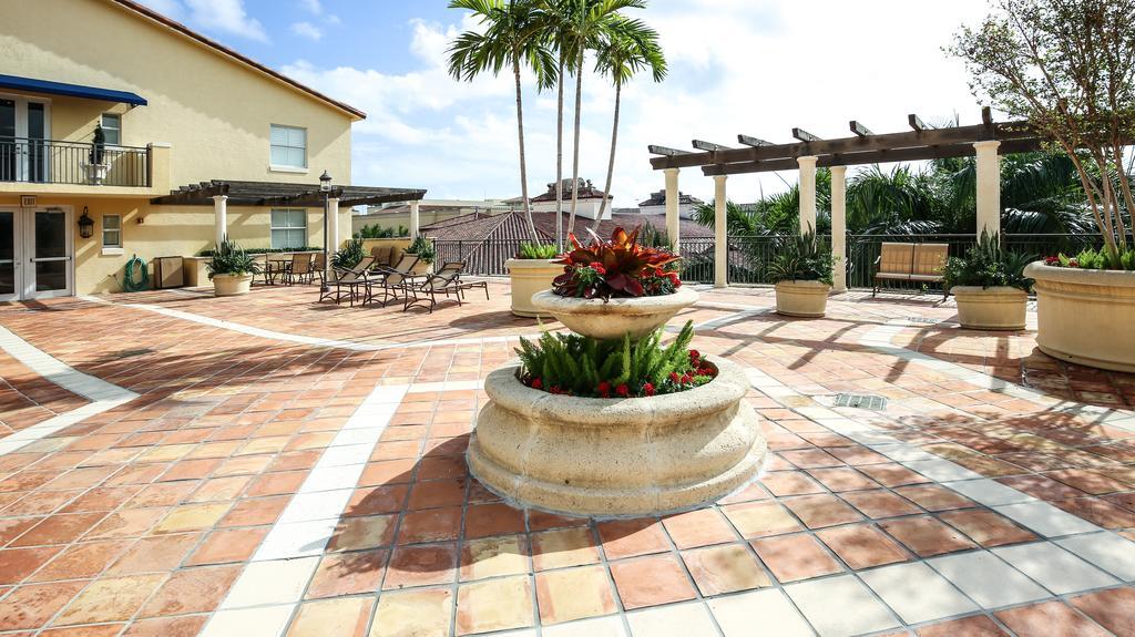 Pelicanstay In Coral Gables Miami Exterior foto