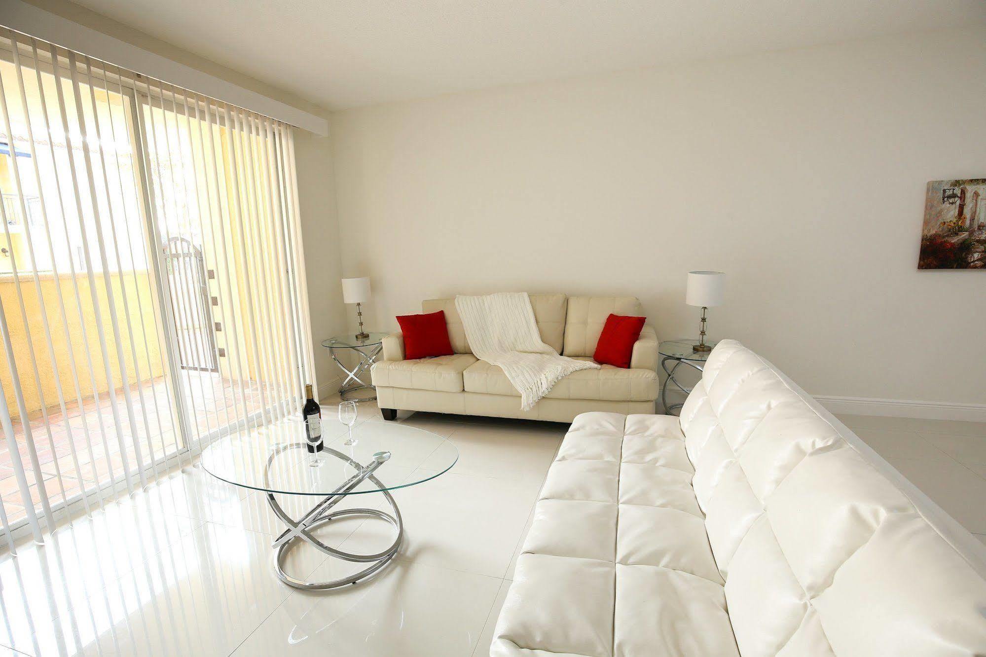 Pelicanstay In Coral Gables Miami Exterior foto