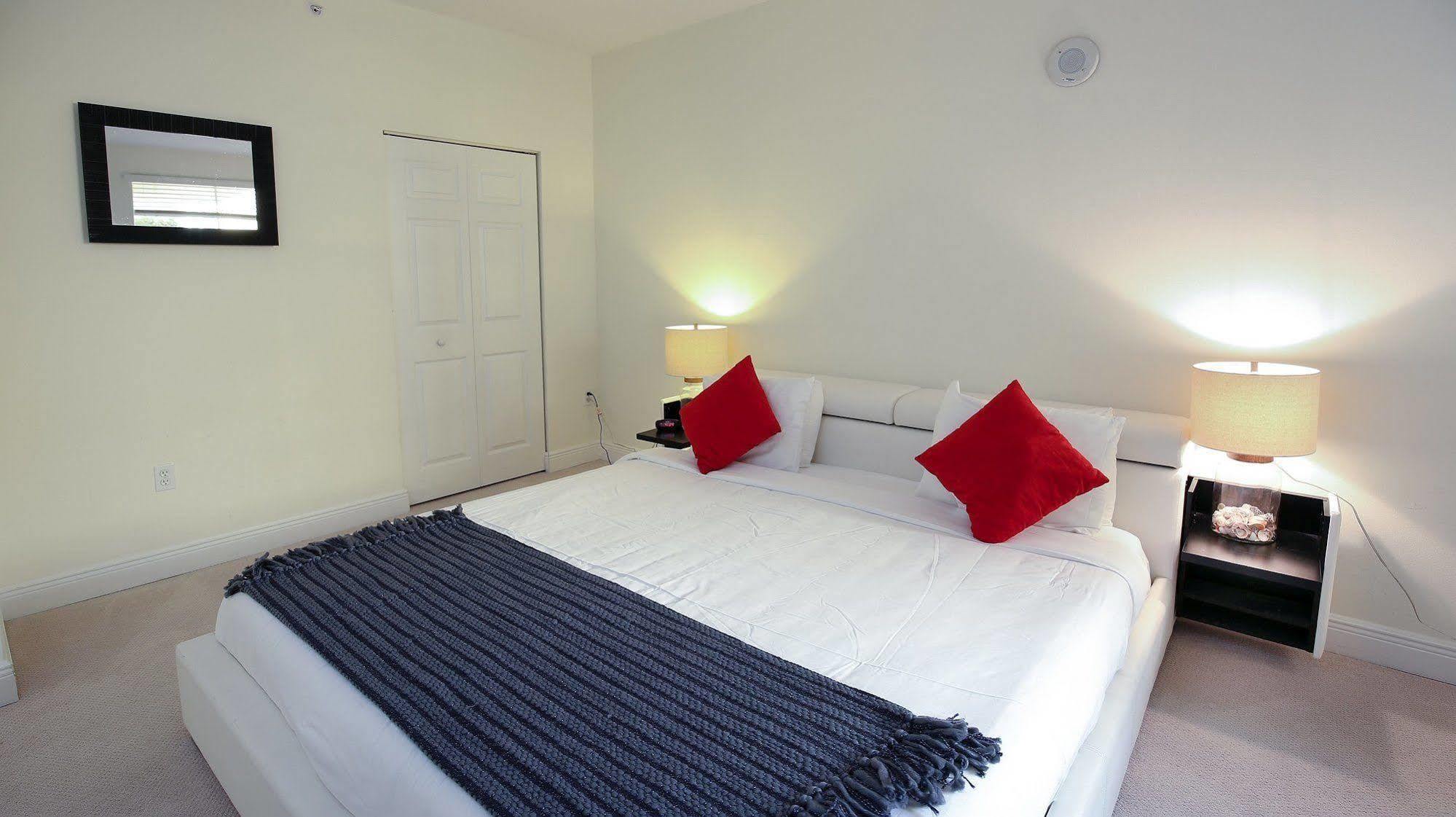 Pelicanstay In Coral Gables Miami Exterior foto